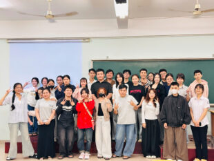 TỔNG KẾT BUỔI SINH HOẠT ACTIVE ENGLISH CLUB VỚI CHỦ ĐỀ “HELLO SUMMER”